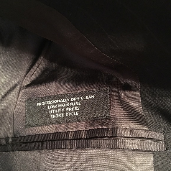 Men’s suit - Picture 10 of 15